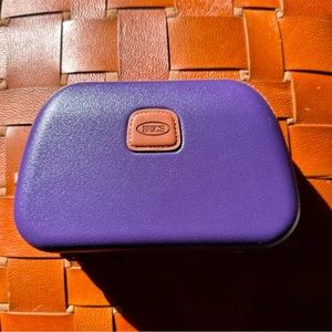 BRIC'S Qatar Airlines Bag Hard Shell Amenity Cosmetic Logo Zip Closure in Purple